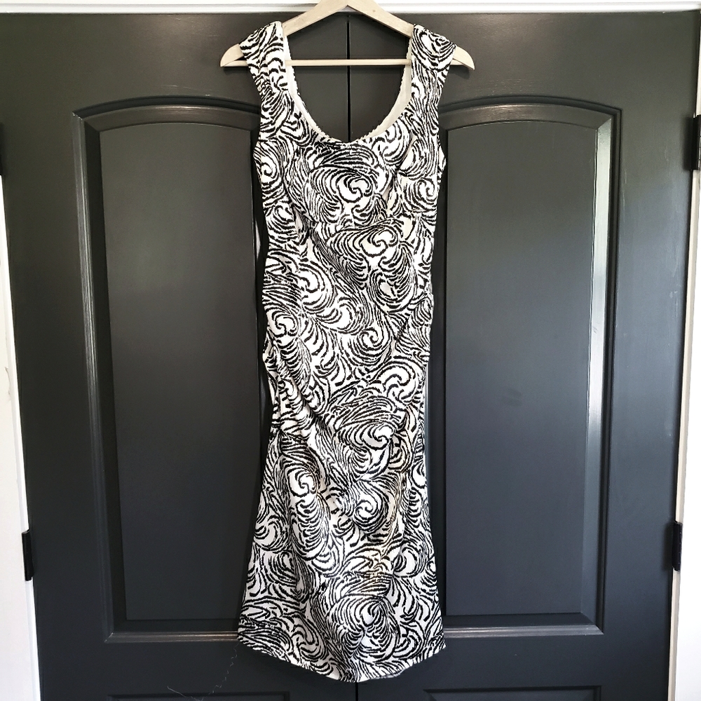 💃EUC Black and White Cocktail Dress - Sz 12